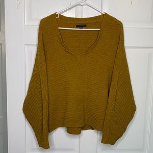 American Eagle Mustard vneck Sweater-  size extra large